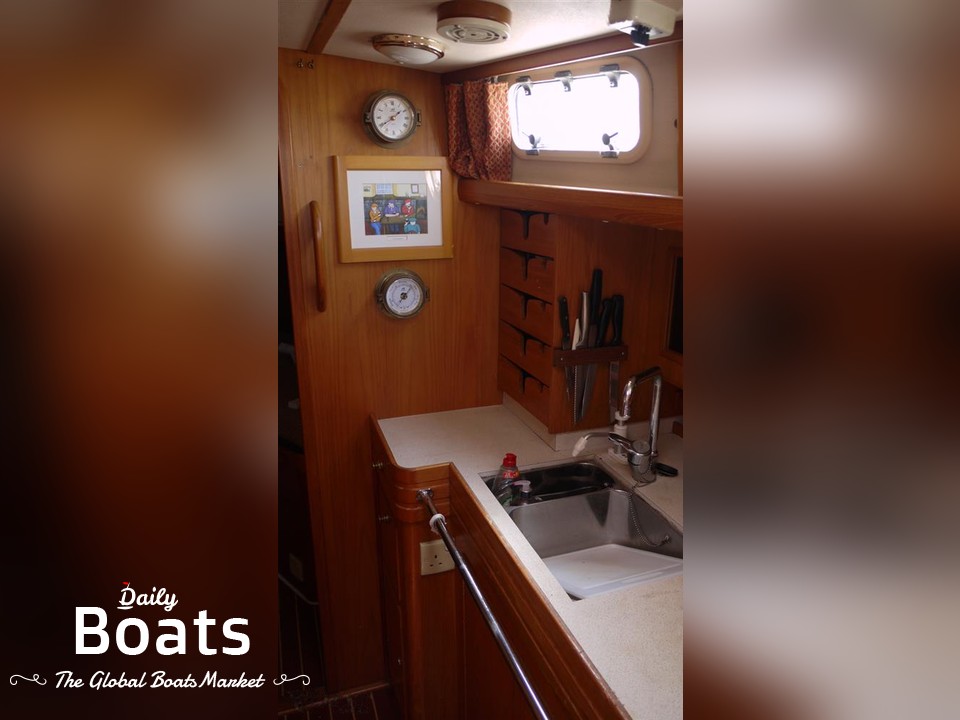 1998 Vancouver 38 Pilot House for sale. View price, photos and Buy 1998