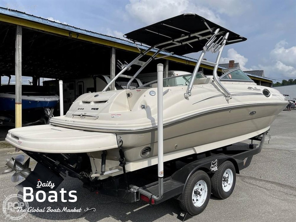 Sea Ray Boats 240 Sundeck