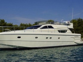 Ferretti Yachts Altura 52S