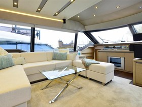 Prestige Yachts 680