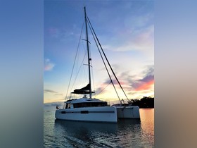 Купити 2016 Lagoon Catamarans 52