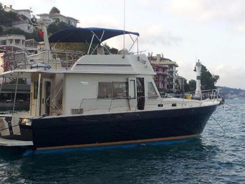 Mainship Trawler