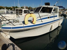 Bénéteau Boats Antares 800