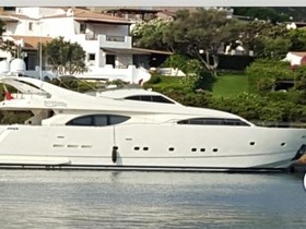 Ferretti Yachts 94