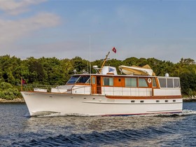 1973 Trumpy Houseboat eladó