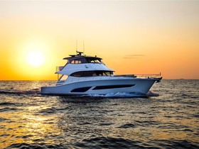 Riviera 68 Sport Yacht