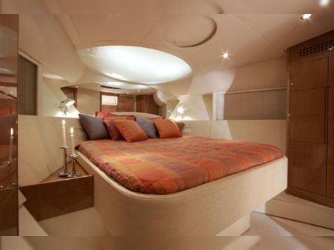 Købe 2009 Pershing 59