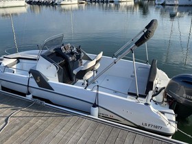 Koupit 2018 Bénéteau Boats Flyer 6.6 Space Deck