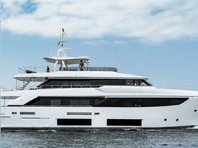Ferretti Yachts Custom Line 33 Navetta