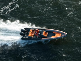 Купити 2015 Revolt Custom Boats Sport 950