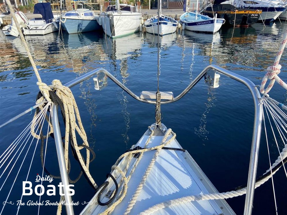 1982 Bénéteau Boats First Class 8 for sale. View price, photos and Buy