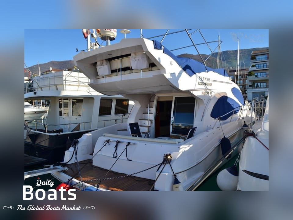 Яхта Majesty 44