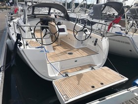 2022 Bavaria Yachts 34 Cruiser