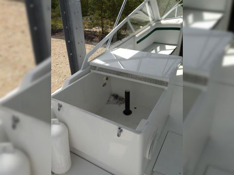 Buy 2000 Contender 35 Express