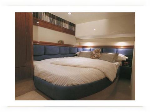 2002 Fairline Phantom 50