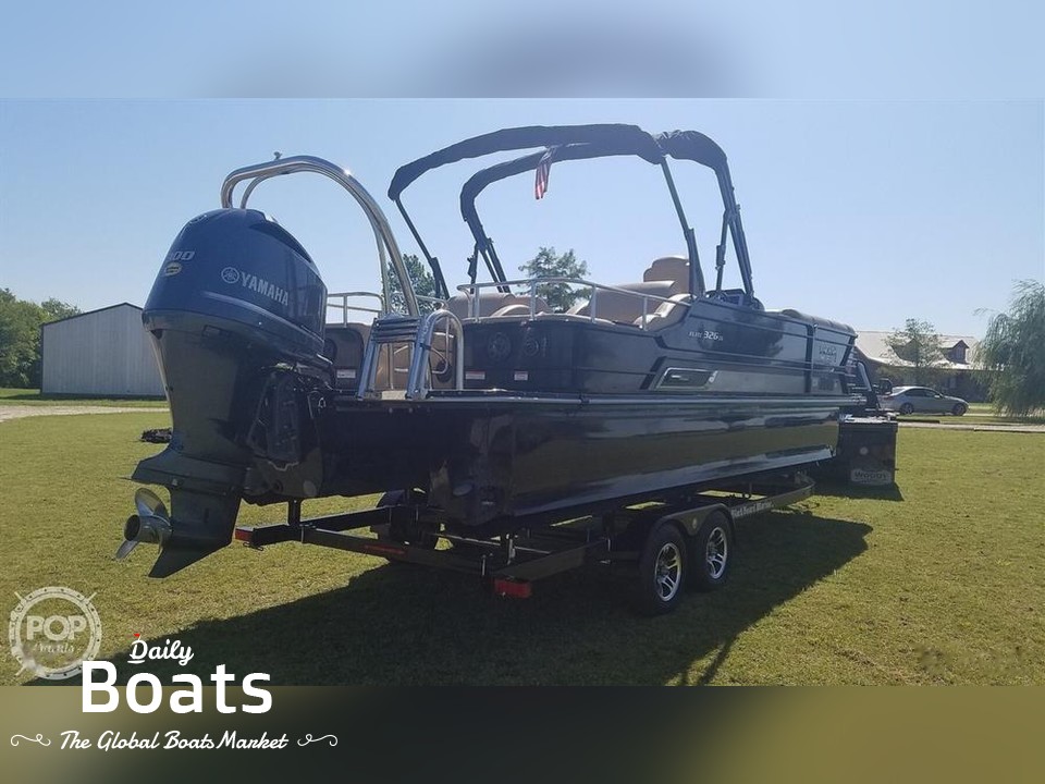 2019 G3 Suncatcher 326Ss Diamond Elite for sale. View price, photos and
