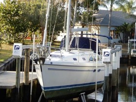 Catalina Yachts 387