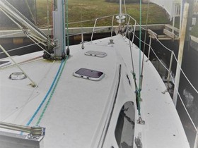 2004 Catalina Yachts 387
