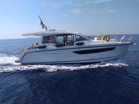 Sealine C330