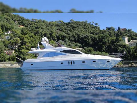 Majesty Yachts 66