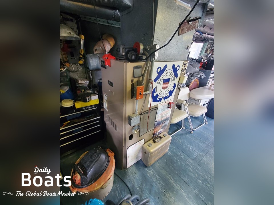 1979 Peterson Builders, Sturgeon Bay, WI Builders. Bay. Us Navy Yard