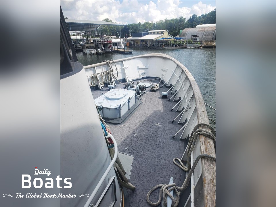 1979 Peterson Builders, Sturgeon Bay, WI Builders. Bay. Us Navy Yard