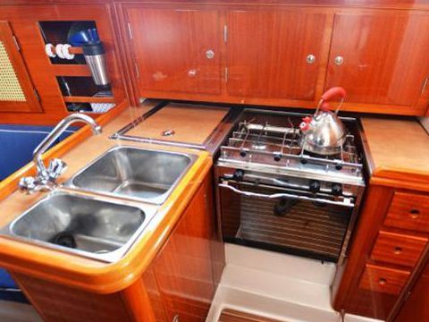 2001 Hanse 311