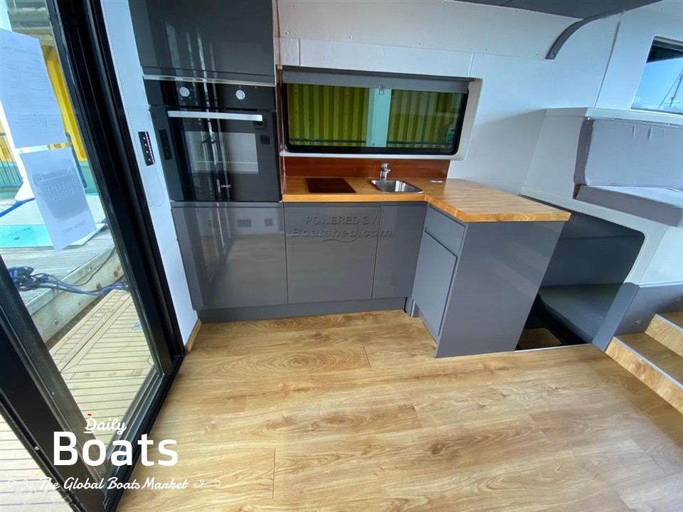 2017 Marina Boats 25 Houseboat for sale. View price, photos and Buy