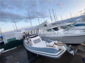 Купити 2020 Capelli Boats Tempest 400