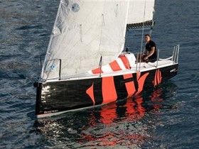 2019 Bénéteau Boats First 27