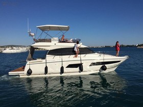 2015 Prestige Yachts 420