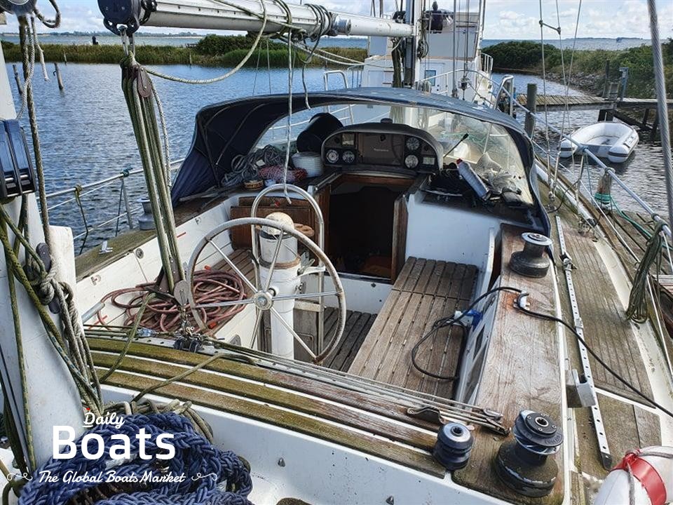 1977 Amphora 37 for sale. View price, photos and Buy 1977 Amphora 37