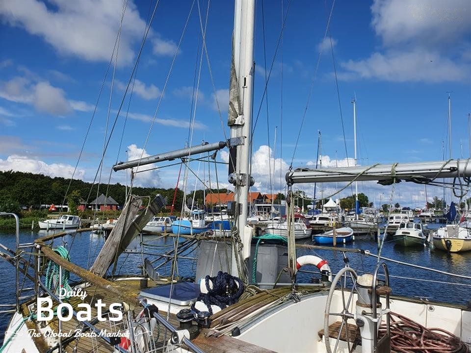 1977 Amphora 37 for sale. View price, photos and Buy 1977 Amphora 37