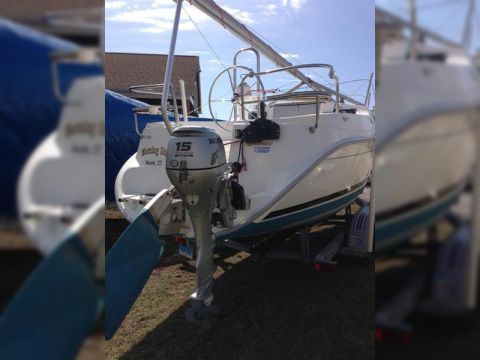 2005 Hunter 25