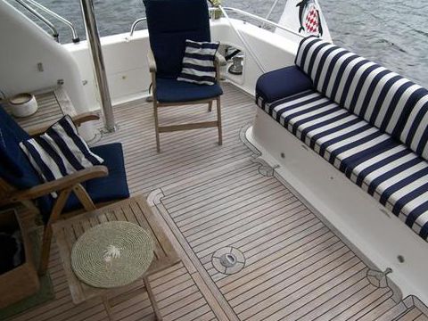 2001 Viking 68