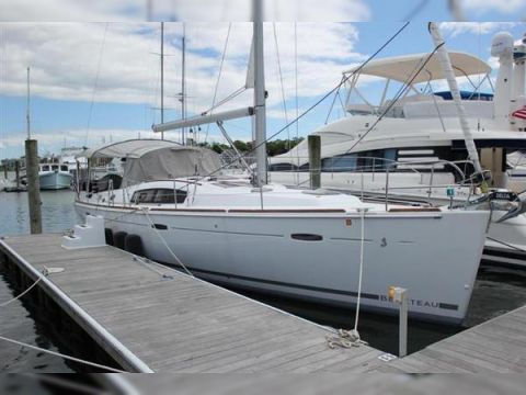 Beneteau 43