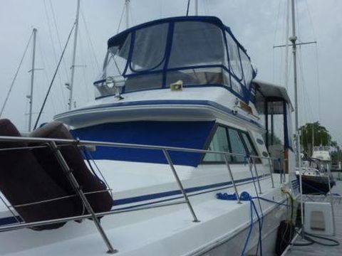 Sea Ray 410 Aft Cabin