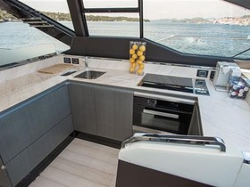 Buy 2018 Azimut Yachts S7