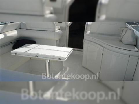 2000 Pershing 37