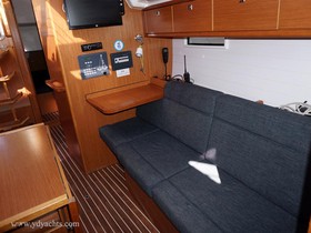 2015 Bavaria Yachts 37 Cruiser till salu