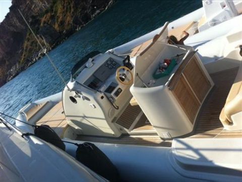 2010 Altamarea 33 Wave for sale