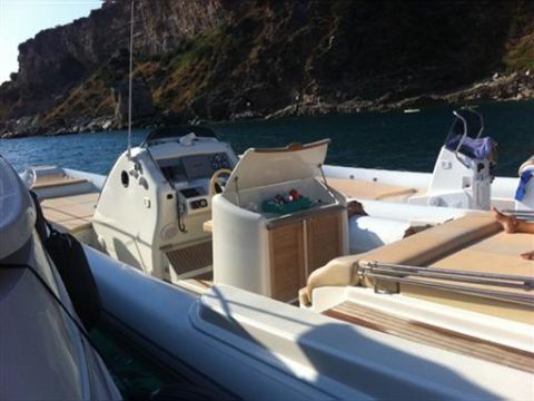 2010 Altamarea 33 Wave
