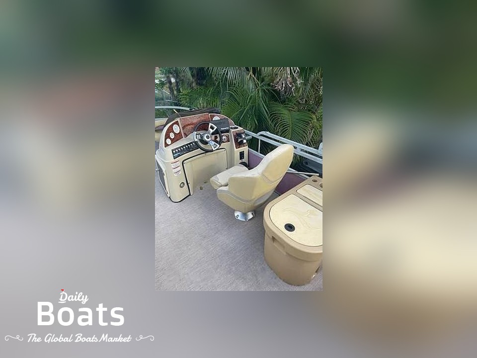 2019 Lexington Pontoon Boats 319 for sale. View price, photos and Buy