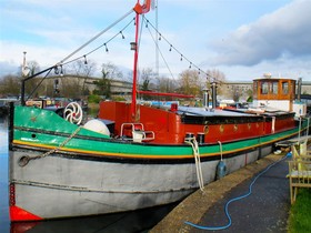 Houseboat Dutch Barge 20M With London Mooring