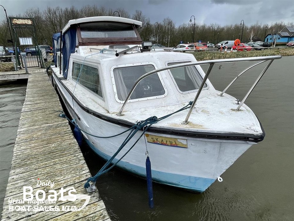 Used Creighton 32 centre cockpit for sale Daily Boats