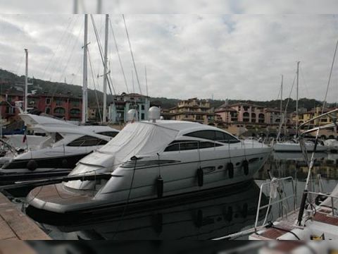 Vegyél 2008 Pershing 56