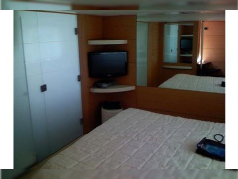 2008 Pershing 80