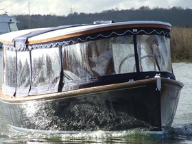 2019 Otter 26