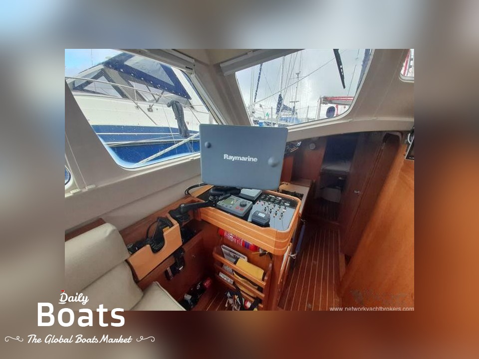 1994 Vancouver 34 Pilot House for sale. View price, photos and Buy 1994