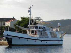Mostes 18M Trawler